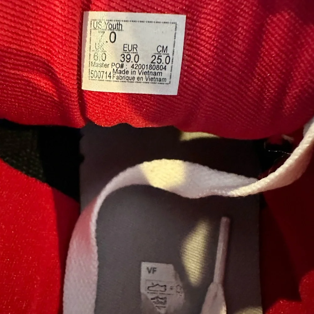 Kids Grey and Red Suede Vans EUC Size 7